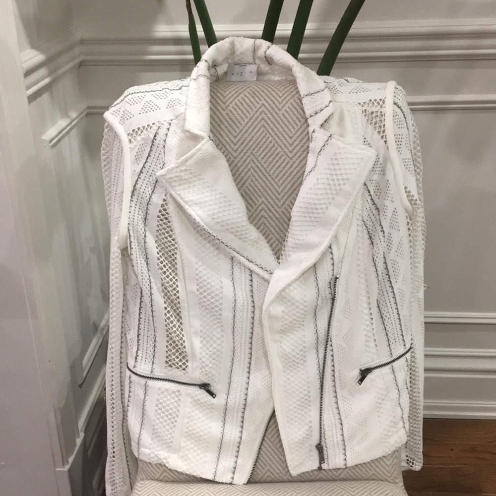 VERO MODA light eyelet white jacket Size: M